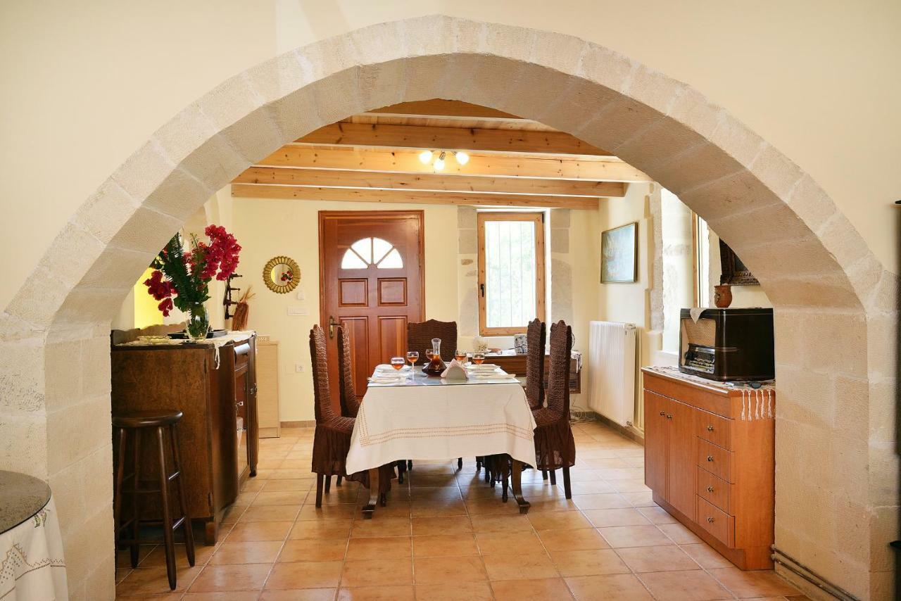 Raphael Evangellos Villa Gavalochori Exterior photo